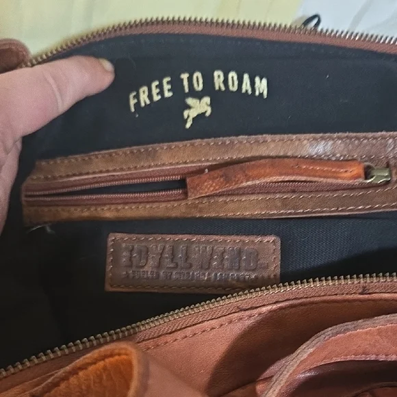 Idyllwind Braided Front Leather Shoulder Bag - Brown - Picture 7 of 13